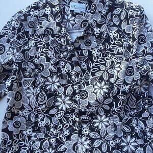 The Tog Shop Petites black and white floral print top size PM